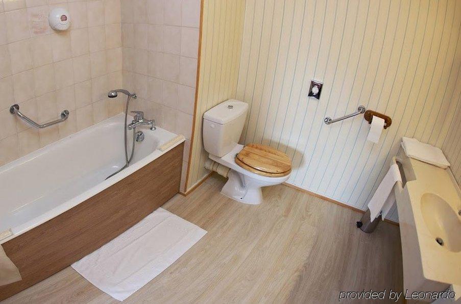 Brit Hotel Dak Hotel Avallon Pokoj fotografie